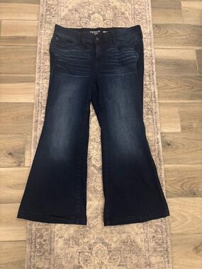 Torrid Bombshell Flare Super Soft Dark Wash Jeans Size 14XS